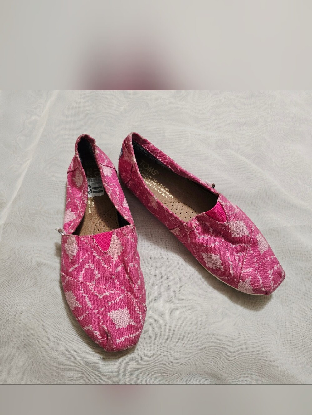 Tom's Pink Geometric Classic Alpargatas Slip On Shoes Canvas